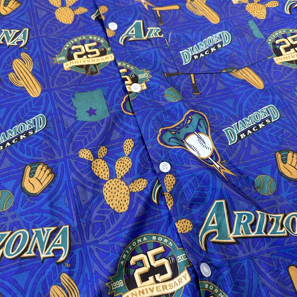 Arizona Diamondbacks 25th Anniversary Hawaiian Button Down Shirt. AOP. size XL - Picture 5 of 7